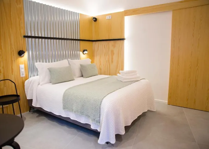 Konukevi Kalidas Caldas De Reis