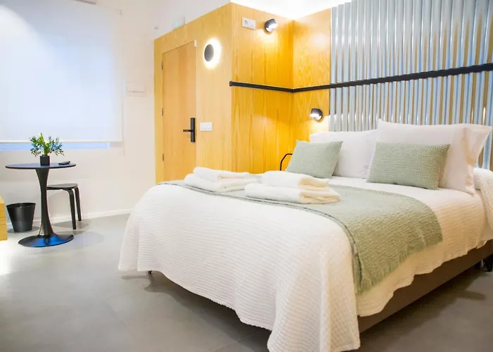 Kalidas Konukevi Caldas De Reis